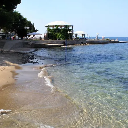 Apartment With A Parking Space - 11625 Umag