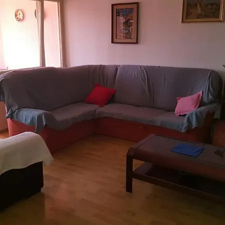 With A Parking Space - 11625 *