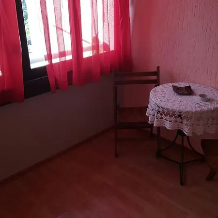 With A Parking Space - 11625 * Umag